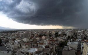 Σε επιφυλακή ο μηχανισμός του δήμου Θεσσαλονίκης για τα έντονα καιρικά φαινόμενα