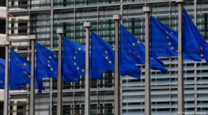 ΕΕ: Θετική η προκαταρκτική αξιολόγηση για το ελληνικό αίτημα πληρωμής 3,64 δισ. σε επιχορηγήσεις και δάνεια