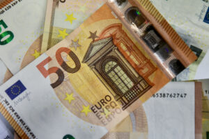 Επιδόματα 282 εκατ. ευρώ καταβάλλονται αύριο από ΟΠΕΚΑ