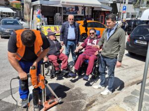 Δήμος Κηφισιάς: Τέλος στην παράνομη στάθμευση σε ράμπες και διαβάσεις ΑΜΕΑ