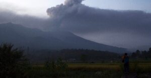 Νέα έκρηξη του ηφαιστείου Ρουάνγκ στην Ινδονησία