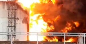 Επίθεση drone της Ουκρανίας προκαλεί πυρκαγιά σε διυλιστήριο στην Καλούγκα της Ρωσίας