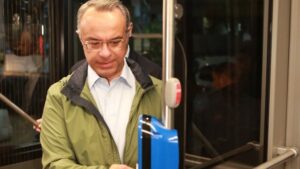Χρ. Σταϊκούρας: Τα ηλεκτρικά λεωφορεία κυκλοφορούν στους δρόμους της πρωτεύουσας όπως είχαμε δεσμευτεί