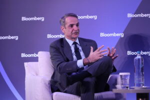 Μητσοτάκης-Bloomberg: Η πλειοψηφία μας είναι σταθερή, εκλογές θα γίνουν το 2027