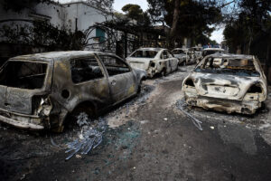 Δίκη για το Μάτι: Ξεκίνησε η απολογία της Ρένας Δούρου