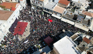 Ζάκυνθος: Χιλιάδες άνθρωποι συμμετείχαν στο συλλαλητήριο για το δυστύχημα των Τεμπών